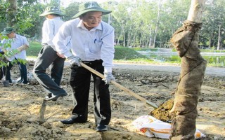 Phát động trồng cây “Đời đời nhớ ơn Bác Hồ”