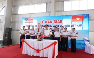 Mỹ chuyển giao 6 xuồng tuần tra cho Cảnh sát biển Việt Nam