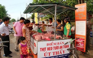 Công ty CP Việt Nam: Khai trương quầy kinh doanh thịt heo an toàn tại Tây Ninh
