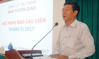 Hội nghị báo cáo viên tháng 5.2017