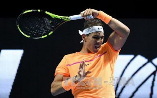 Roland Garros 2017: Djokovic và Nadal khởi đầu hoàn hảo