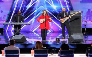 ​Cô gái điếc chinh phục America’s Got Talent