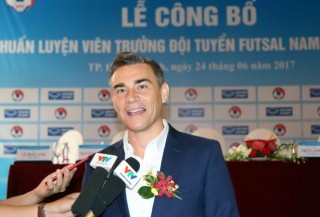 Tân HLV trưởng đội tuyển futsal VN ra mắt