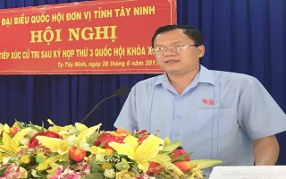 Đại biểu Quốc hội tiếp xúc cử tri thành phố Tây Ninh