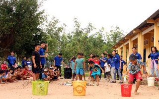 Tỉnh đoàn Tây Ninh: Thăm, động viên sinh viên tình nguyện hè
