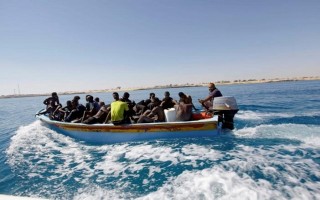 Hàng chục người di cư mất tích ngoài khơi Libya