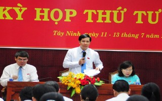 HĐND tỉnh tiến hành phiên chất vấn và trả lời chất vấn tại Kỳ họp thứ 4, khóa IX