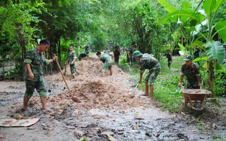 Quân đoàn 4 tham gia công tác dân vận tại Tân Châu