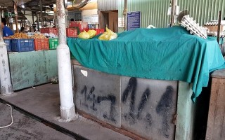 Một nhân viên tiếp thị bị đánh tại chợ P.IV
