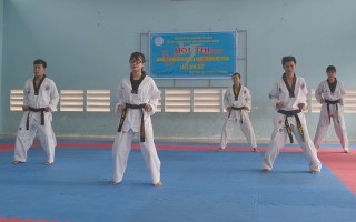 Sôi nổi Hội thi Taekwondo Dance huyện Châu Thành