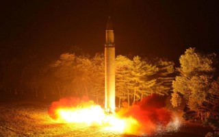 Triều Tiên tuyên bố phóng thử thành công ICBM