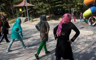 Trẻ em Iran bị bắt vì dạy nhảy Zumba