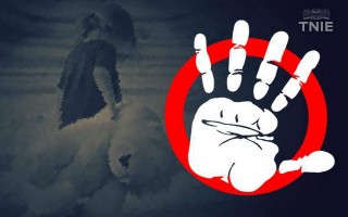 Ấn Độ: Bé gái bị cưỡng hiếp trên đường đi dự lễ quốc khánh