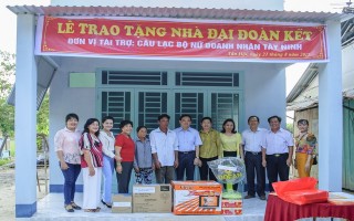 Tân Châu: Bàn giao nhà đại đoàn kết cho hộ nghèo 2017