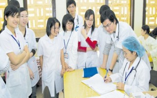 Đề xuất kỳ thi quốc gia cấp chứng chỉ hành nghề cho bác sĩ