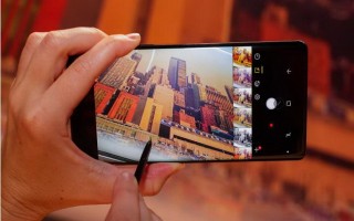 Màn hình Galaxy Note 8 lập kỷ lục về độ sáng