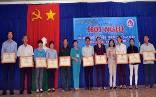 Hỗ trợ, tạo điều kiện cho hộ nghèo có vốn sản xuất, chăn nuôi