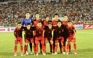 Bóng đá Việt Nam: Tạo phe cánh "bôi xấu" nhau thế, đủ chưa?