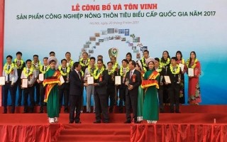 Tôn vinh 102 sản phẩm công nghiệp nông thôn tiêu biểu 2017