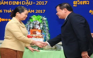 Đau thương và sức mạnh
Kỳ cuối: Ấm tình hữu nghị