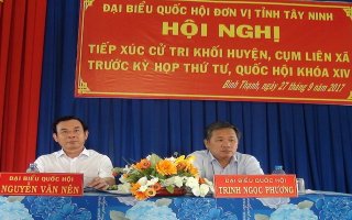 Đại biểu Quốc hội đơn vị tỉnh Tây Ninh tiếp xúc cử tri trước kỳ họp thứ 4