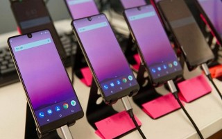 Smartphone đầu tay của "cha đẻ" Android ế thảm hại