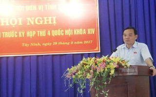 Cử tri quan tâm chủ trương của tỉnh về phát triển nông nghiệp ứng dụng công nghệ cao và du lịch