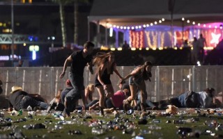Xả súng ở Las Vegas, ít nhất 26 người thương vong