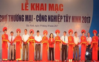 Khai mạc Hội chợ thương mại - công nghiệp Tây Ninh