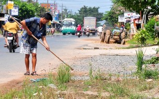 Lề đường nham nhở