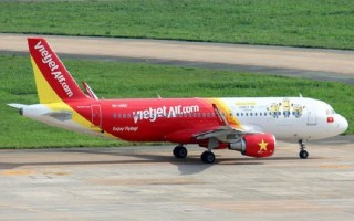 CAAV yêu cầu Vietjet kỷ luật nghiêm nhân viên xé vé khách hàng