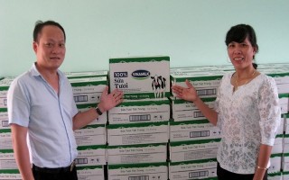 Triển khai chương trình hỗ trợ sữa miễn phí cho trẻ em huyện Tân Biên