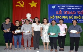 TP.Tây Ninh: Trao vốn hỗ trợ phụ nữ khởi nghiệp