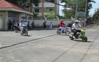 Học sinh vi phạm an toàn giao thông- bài toán khó giải