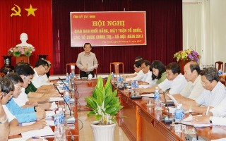 Giao ban trực tuyến khối Đảng, đoàn thể tỉnh