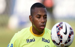 ​Robinho bị kết án 9 năm tù vì tội hiếp dâm tập thể