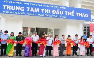 Khai mạc triển lãm ảnh chào mừng Giải vô địch bóng chuyền quốc gia 2017