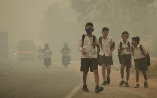 Không khí ô nhiễm bóp nghẹt tim, phổi 17 triệu trẻ em