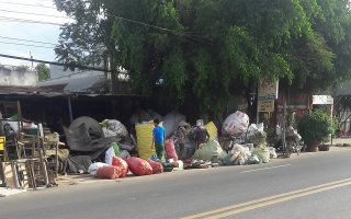 Cần quan tâm đến hoạt động mua bán phế liệu