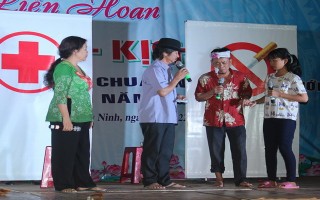 Khai mạc Liên hoan “Kịch ngắn, kịch vui” trên địa bàn các xã đạt chuẩn nông thôn mới