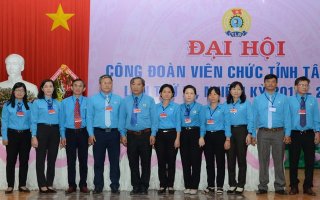 Ông Võ Văn Tân tái đắc cử chức vụ Chủ tịch