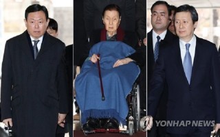 Dàn lãnh đạo Tập đoàn Lotte lãnh án tù