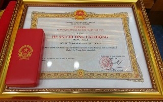 Thủ tướng trao huân chương Lao động hạng nhất cho U23 Việt Nam
