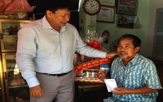 Phó Chủ tịch UBND tỉnh chúc tết gia đình chính sách huyện Trảng Bàng