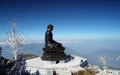 Khánh thành Đại tượng Phật A Di Đà lớn nhất Việt Nam trên đỉnh Fansipan