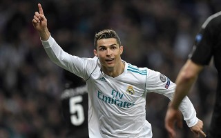 Ronaldo cảnh báo: "Real đừng chủ quan ở lượt về"