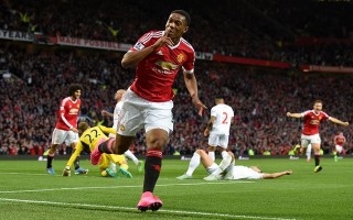 MU "lỗ nặng" nếu Martial xé lưới Liverpool