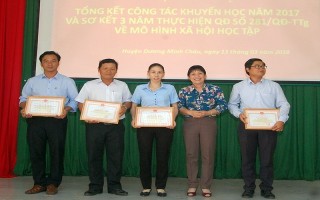 Trên 8,8 tỷ đồng chăm lo cho học sinh nghèo huyện Dương Minh Châu