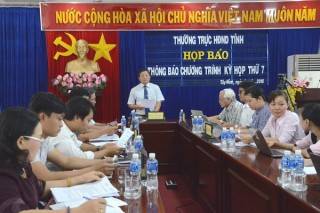 Họp báo thông tin về kỳ họp thứ 7