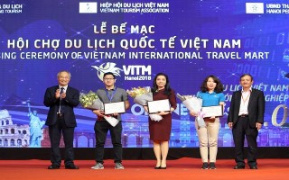 VITM 2018 thu hút hàng vạn lượt khách thăm quan, mua tour